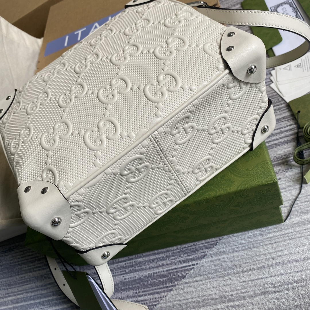 Gucci GG Embossed Shoulder Bag 626363 White